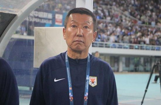 米体：国米会在元旦后完成布坎南的交易，球员年薪150万欧据《米兰体育报》报道称，国米会在元旦之后完成布坎南的交易，球员年薪150万欧。